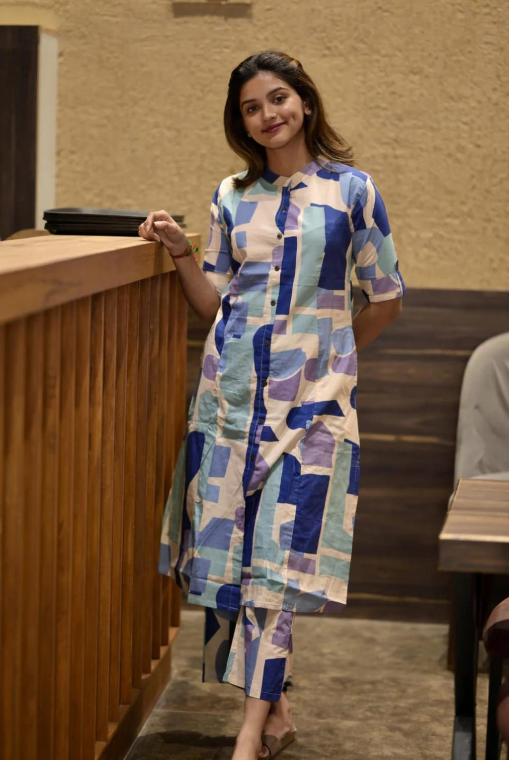 Abstract Print Cotton Kurta Set With Pants – Modern Co-Ord Style